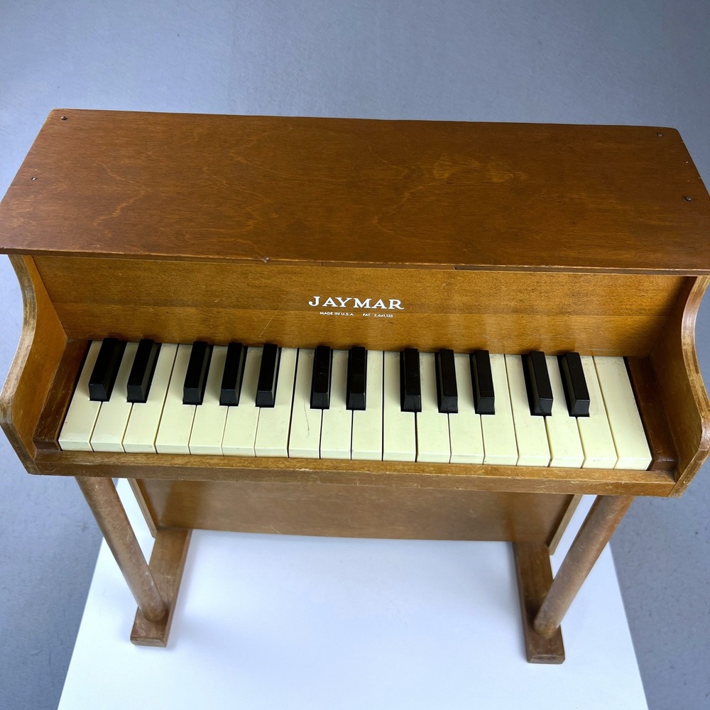 Jaymar Toy Piano Kids OS Brown Vintage Wood Upright 20 Key Mid Century Musical